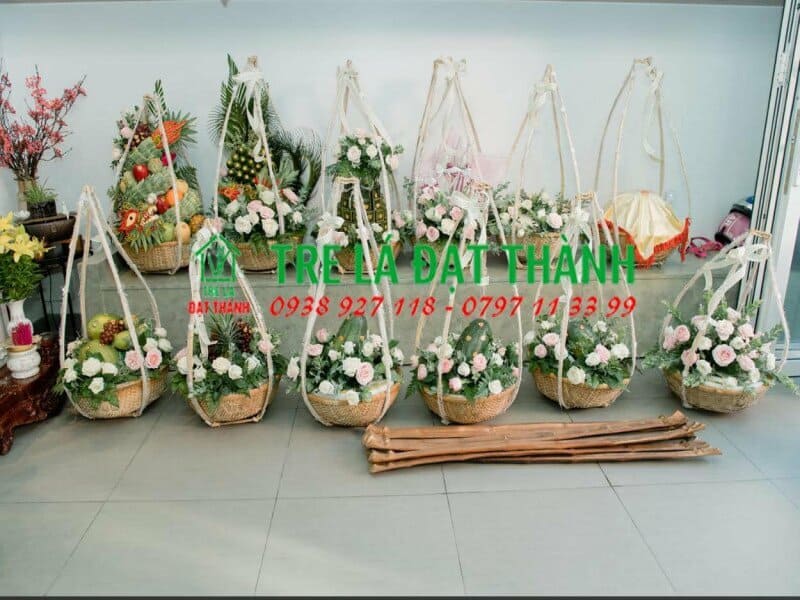 Quang Gánh Cắm Hoa
